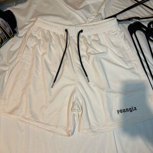 YoungLA men’s shorts size L